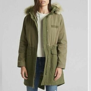 Gap Women’s Two-Toned Olive Parka - Size XS